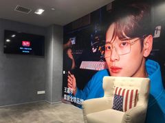 店内环境-Ray·Ban雷朋(淮海中路店)