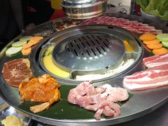 -哈哈碳都·牛肋条无限自助烤肉(台江万达店)