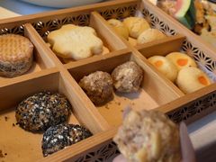 -八府香鸭·啫啫煲(华山路店)