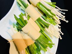 -猪啊牛呀羊啊铜盘烤肉(正大广场店)