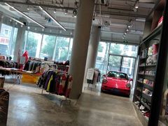 -吾悦广场(南京鼓楼店)