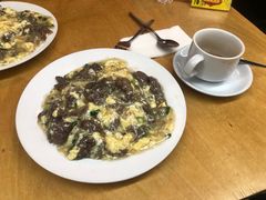 滑蛋牛肉饭-甜甜咖啡屋