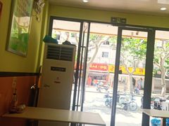 -老妈食光小馆(国权路店)