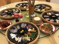 -老国贸云南传统过桥米线(滇池店)