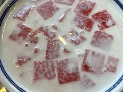 -广信牛奶甜品世家(台东店)
