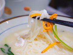 扬州河鱼汤面-肆月河豚·新淮扬(金融街店)