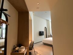 -上海虹桥中心爱琴海亚朵S酒店