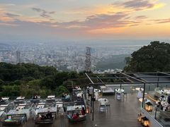 -草山夜未眠景观餐厅
