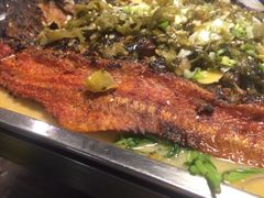 -鸣记脆皮烤鱼·海鲜烤鱼(三八广场店)