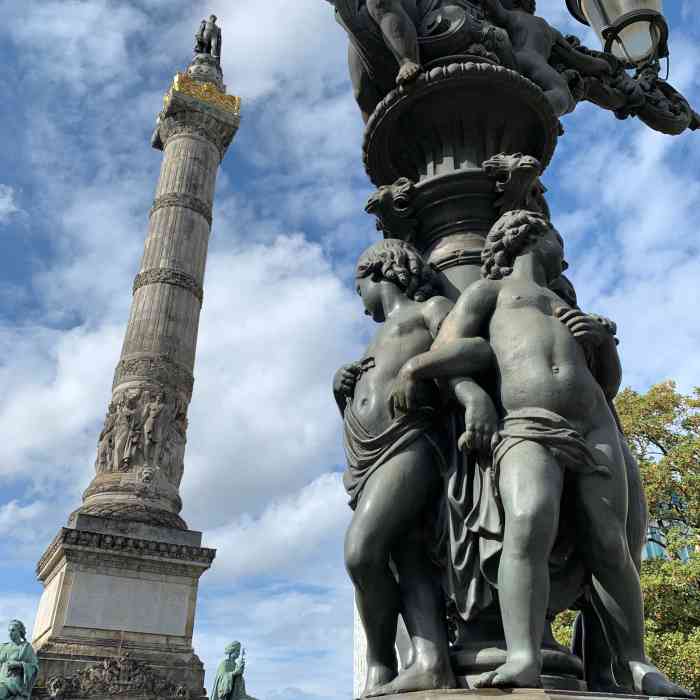 国会柱-"在大,小萨布隆广场开始,很快便来到了国会."-大众点评移动版