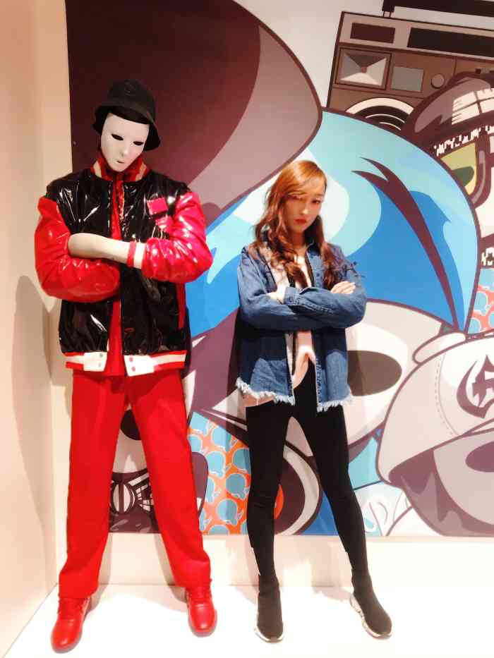 jabbawockeez boutique-"意外发现假面舞团在vegas居然有演出!