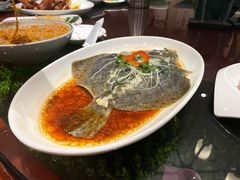-侬佳蒸菜馆(听潮店)