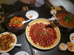 -万重锦·人文川菜馆(骡马市店)