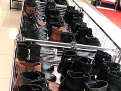 -云柏鞋业(十里堡店)