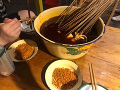 -拈签一笑黄牛肉辣卤串串