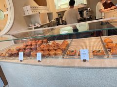 -VERIE BAKEHOUSE