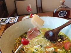 -芸南道·过桥米线(昆明老街旗舰店)