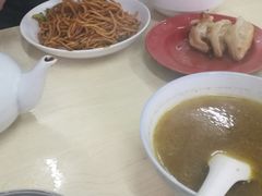 -黄阿姨锅贴大王(万航渡路店)