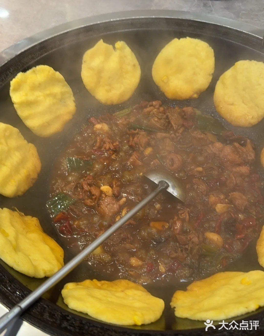 0元玩转这座城 在点评涨知食了 店面挺大的