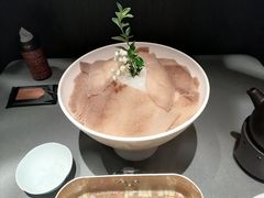 -左庭右院鲜牛肉火锅黑金店(陆家嘴中心店)