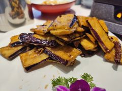 -老周家酱卤猪蹄私房菜(克拉玛依西街店)