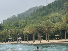 -腾冲洞山温泉村