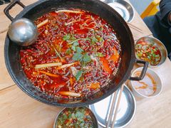 -鸿顺老铁锅美蛙鱼府(解放碑店)