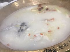 -颜氏双江清水鱼一养身火锅(磁器口店)