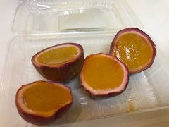 -志龙皇冠吃货椰子铺