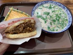 牛肉烧饼（多肉）-穆得·老周家牛肉烧饼(普利街店)