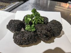 黑金炸鸡-Uncle Shawn大叔烧肉餐酒馆