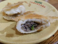 -丁红照水煎包胡辣汤