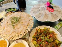 -官塘鱻鱻鱼生·潮汕生腌·砂锅粥(西马路总店)