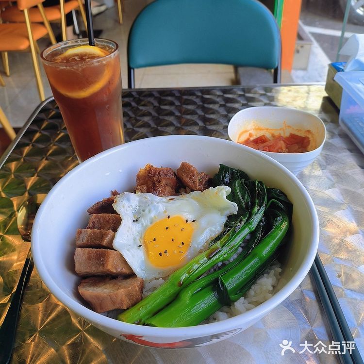 位于南屏攀云购物公园新开的一家港式茶餐厅