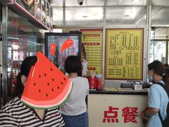 -华威达牛庄(黄埔大道西店)