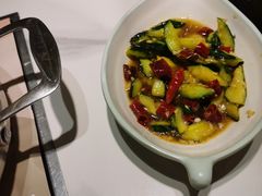 -黄记煌三汁焖锅(新佳丽江汉路店)