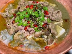 -云海肴·汽锅鸡·云南菜(天山百盛优客店)