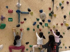 -ROCKPLUS攀岩馆(环宇城店)