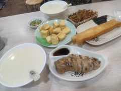 -兄弟深夜豆浆