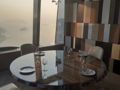 -OZONE 顶楼酒吧(香港丽思卡尔顿酒店)