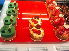 -Salon de The de Joel Robuchon(外滩18号店)