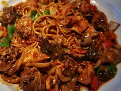 新疆大盘鸡-吕记老鸭汤·徽菜馆(东营路店)