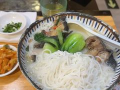 -鲜越鲜鱼粉(财富购物中心店)