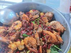 -鸡遇虾煲干锅火锅(小寨金莎店)