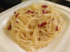 酸辣土豆丝-吴山贡鹅(罍街店)