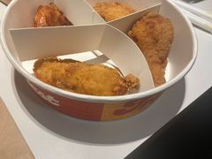 -麦当劳(上海虹桥站30B检票口楼上)