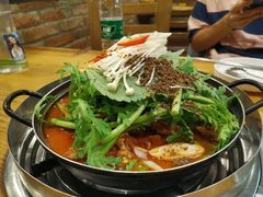 -喇喇排骨火锅·传统韩式脊骨汤(望京西园总店)