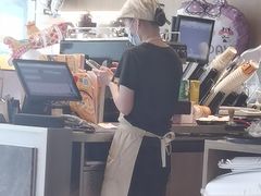 -乐凯撒披萨(国威电子商务大厦店)