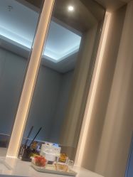 -PE SALON