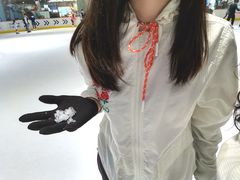 -冰纷万象滑冰场(南山万象天地店)
